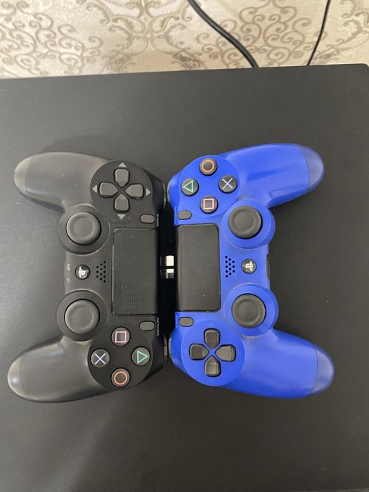 продам PS4 pro в хорошем состоянии