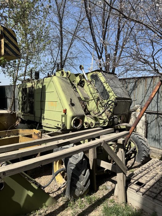 Колесный эсковатор Т174-2