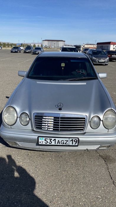 Продам мерседес е280