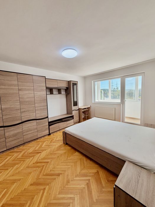 De închiriat – Apartament 2 camere, complet mobilat și utilat