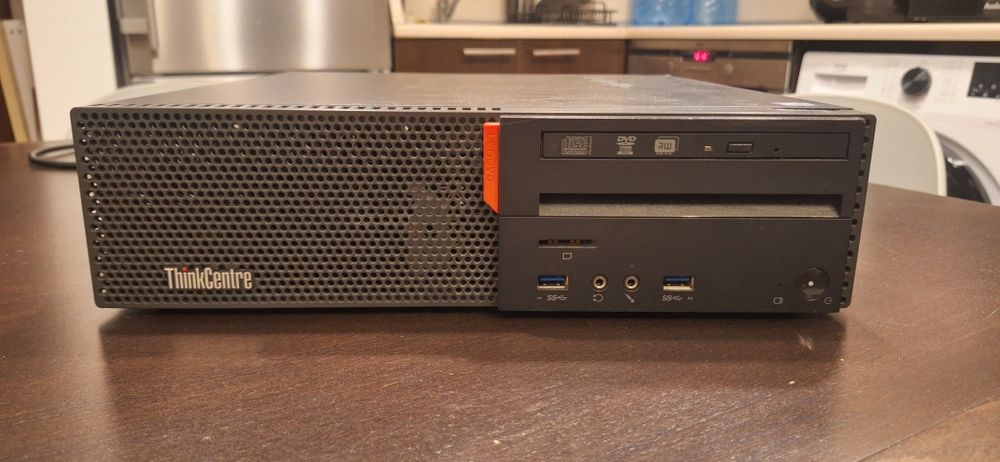Lenovo Thinkcenter M700 SFF