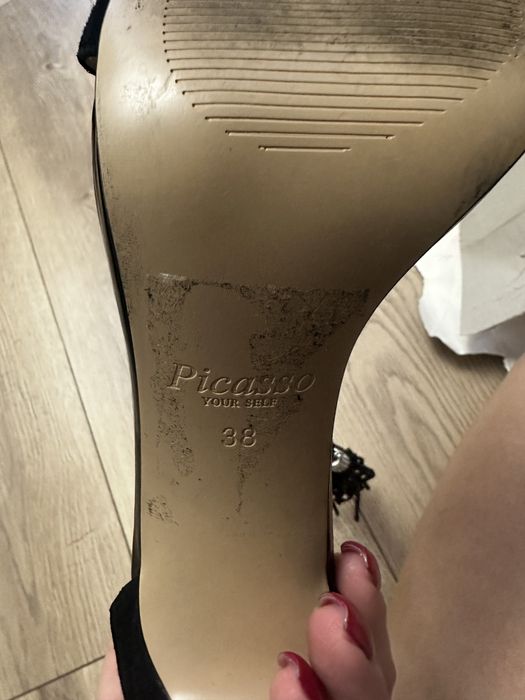 Босоножки красивые