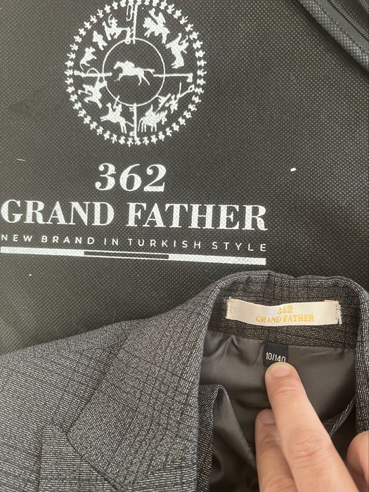 Костюм для мальчиков серый