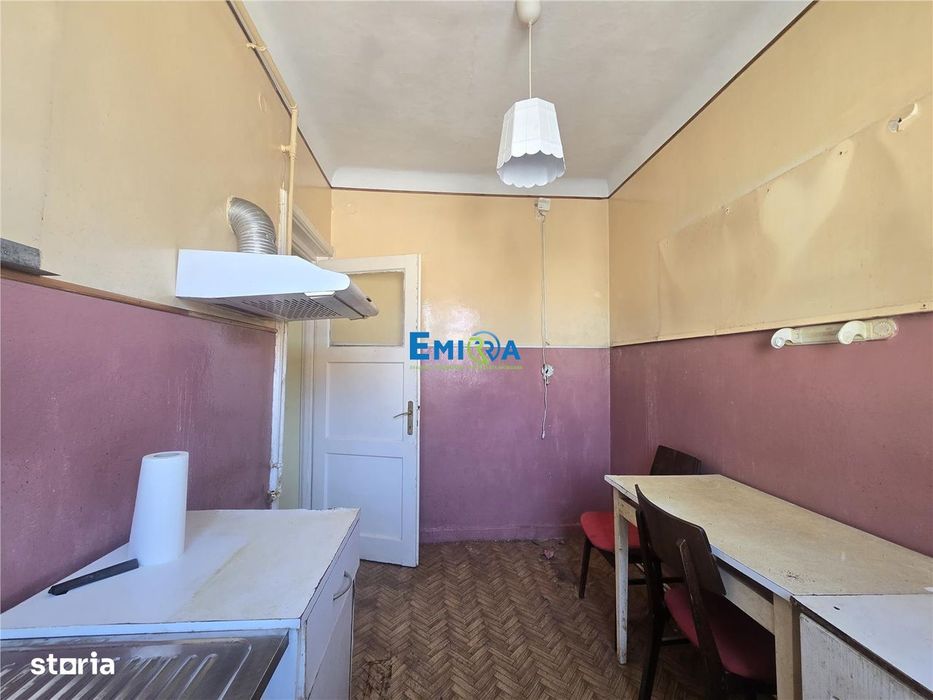 Apartament de vanzare ultracentral Bacau, etaj 1, pozitie premium