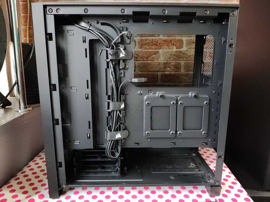 Carcasa PC Corsair 4000D Airflow Black.