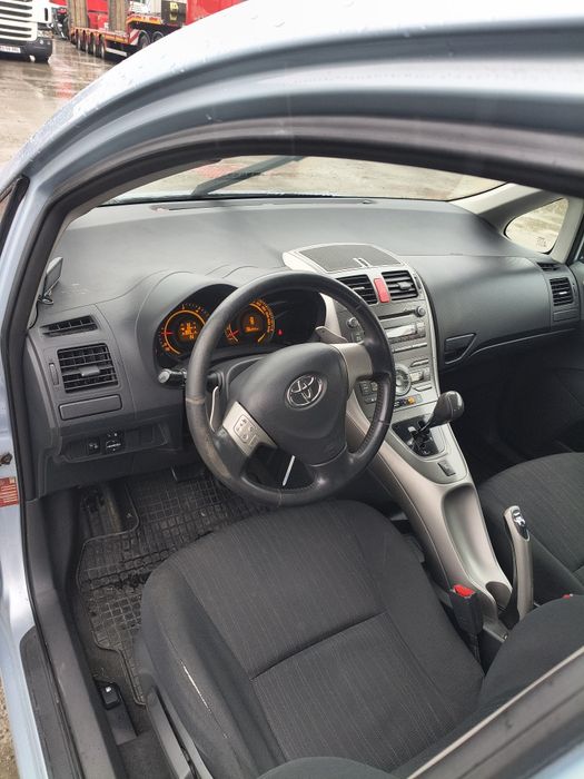 Toyota auris 1,4D automata