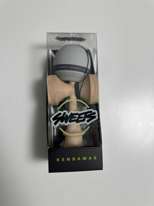 Kendama Sweets Console Play Box Grey – nouă, ediție 2025, sigilată