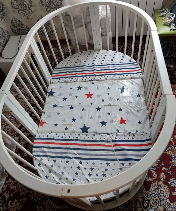 Bolalar kravati sotiladi