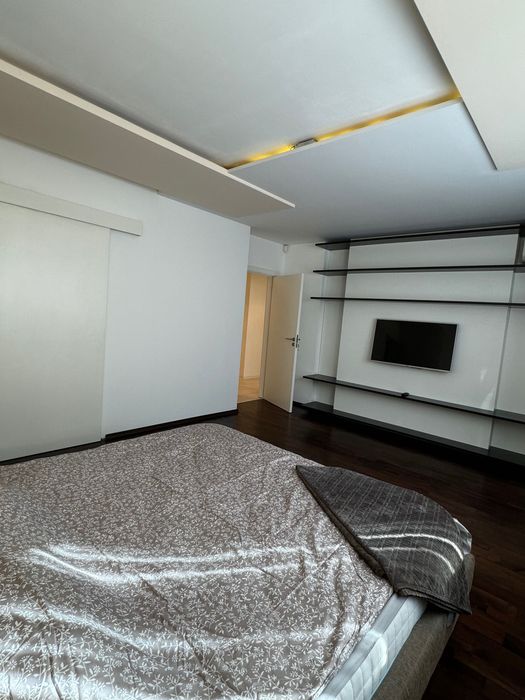 Дава се под наем Тристаен апартамент в с. Бояна, Област Варна - 180 кв.м за 1250 € - Снимка #2