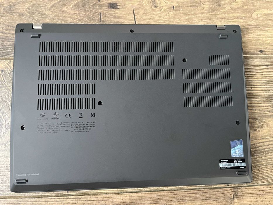 Lenovo ThinkPad P14s Gen 4 (AMD)