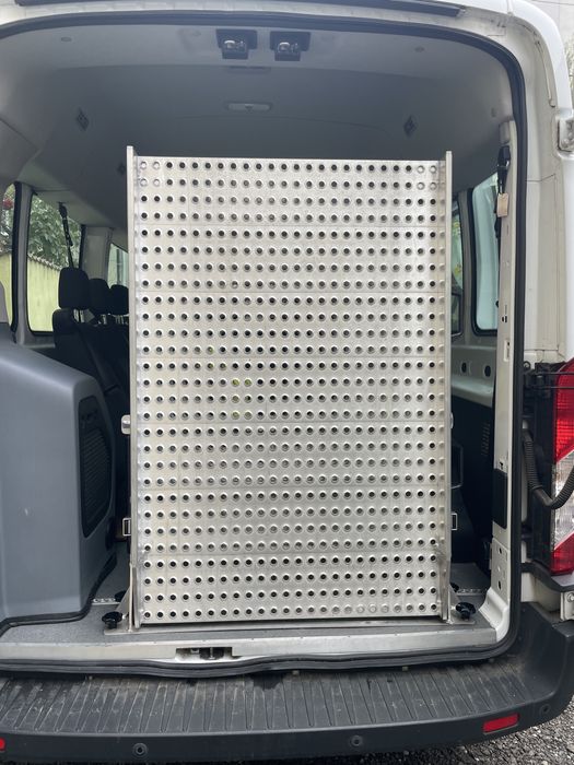 Rampa persoane cu dizabilitati