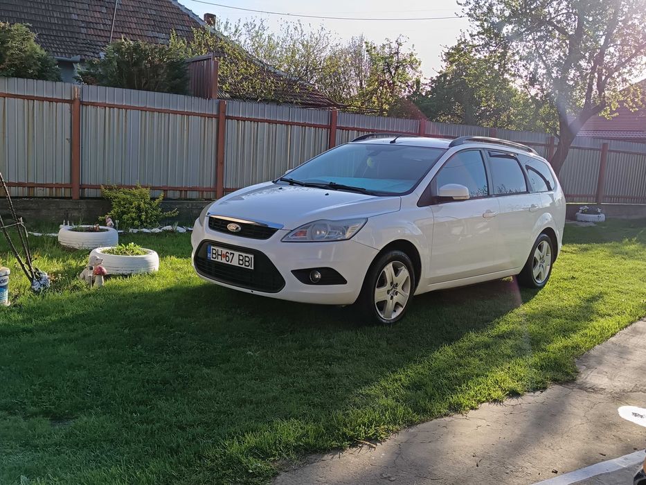 Vând Ford focus 2 an 2010 1.6 diesel 109cai euro5
