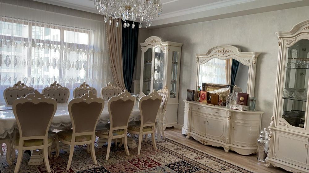 Продам гостевой гарнитур