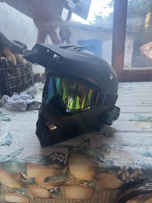 Vand casca Motocross full face neagra noua