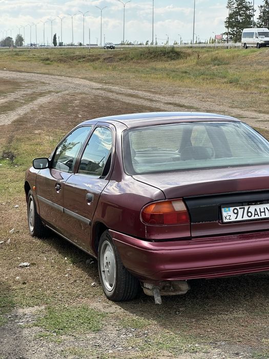Продам Ford Mondeo 1995, 1.8