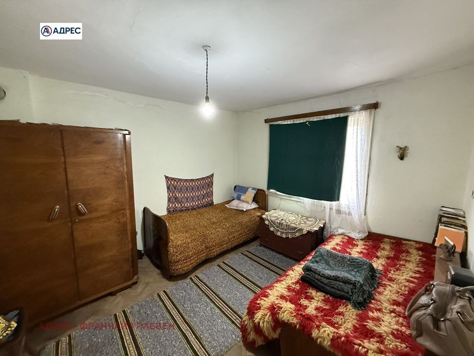 Къща в Плевен, област-с.Асеновци площ 80 цена 30000