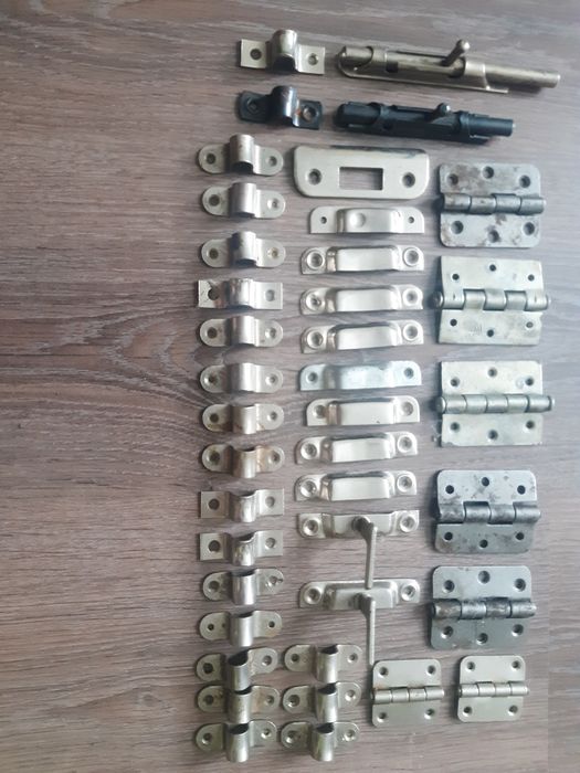 Продам фурнитуру для мебели