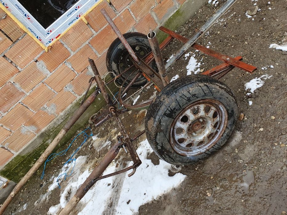 Vând caruța sau schimb cu oi