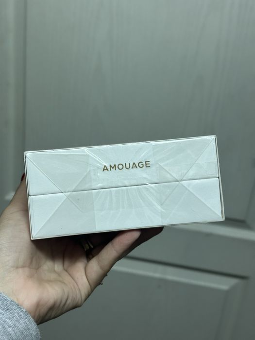 Amouage crimson rocks