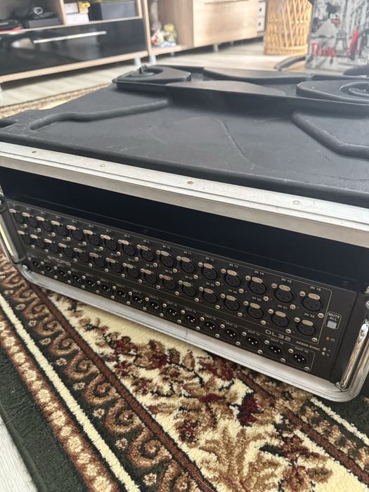 Stage box Midas DL32+ case transport