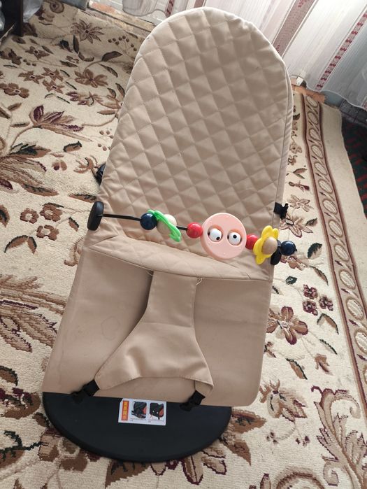 Шезлонг очень хорошем состоянии, почти новый !