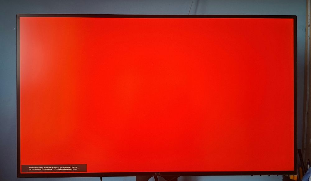 DELL UltraSharp U2518D 25" инча