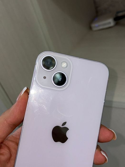 Смартфон iPhone 14