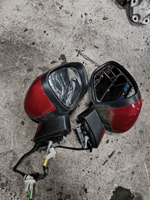 Oгледалa за Citroen C4