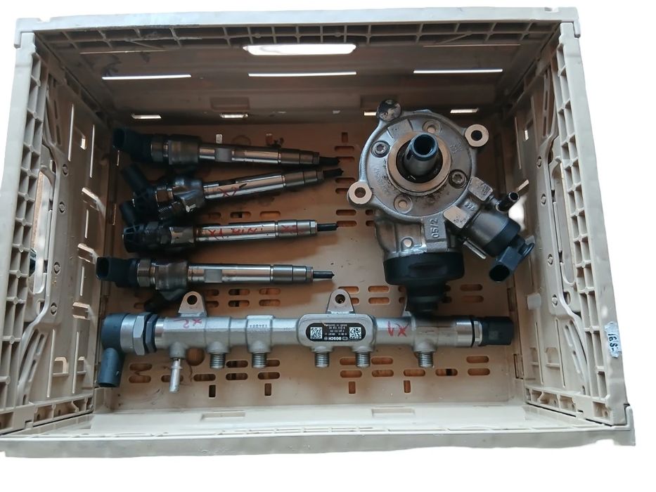 Set/Kit De Injectie Combustibil Bmw X1 Ii F48 2.0D B47 -> 0445110613