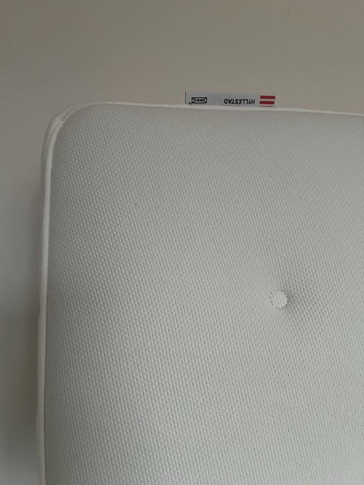 Матрак IKEA HYLLESTAD – 180×200 см, перящ се калъф