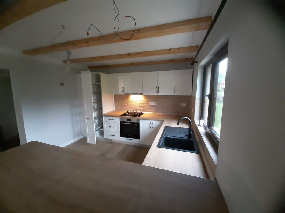 Autorizat amenajări interioare/exterioare