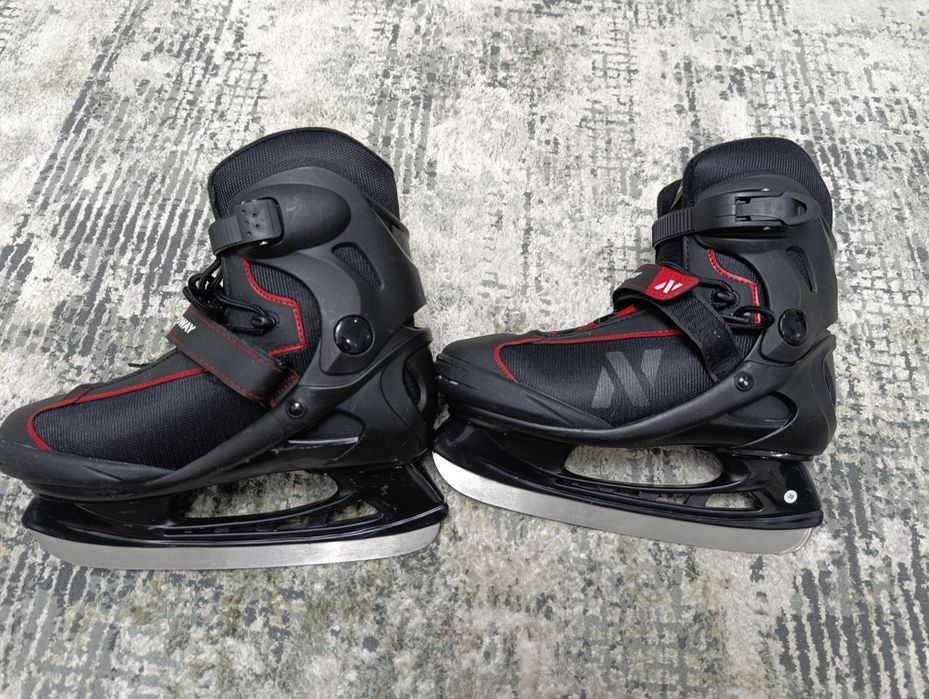 Продам коньки NORDWAY