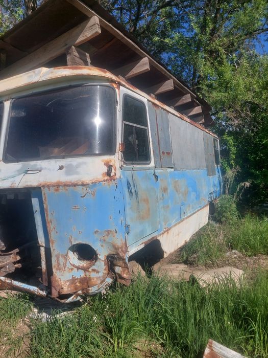 Для охраны находиться Есике