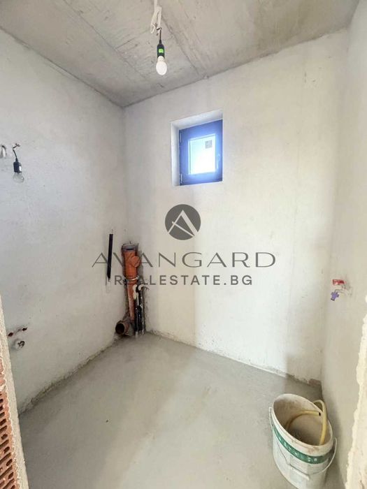 Продава се Къща в с. Златитрап, Област Пловдив - 263 кв.м за 703 €/кв.м - Снимка #17