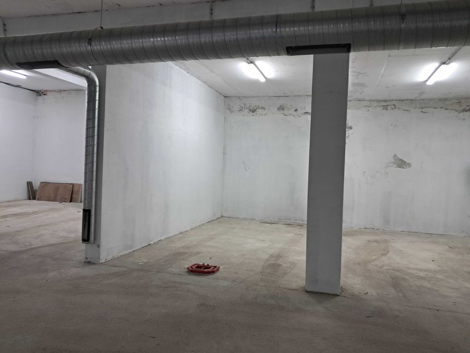 Давам под наем подземно паркомясто