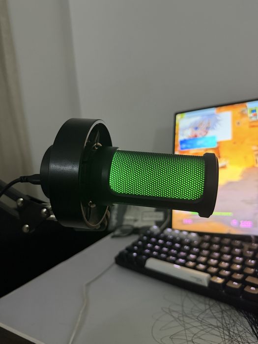 Микровон fifine a8 В идеальном состоянии