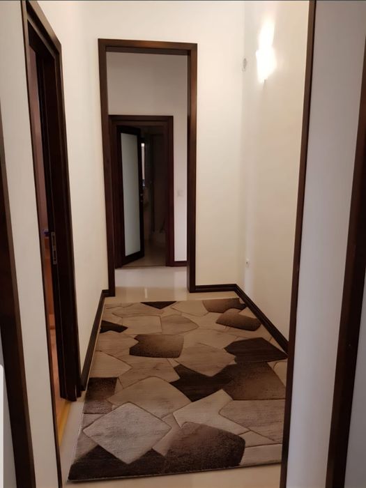 Inchiriez apartament ultra central