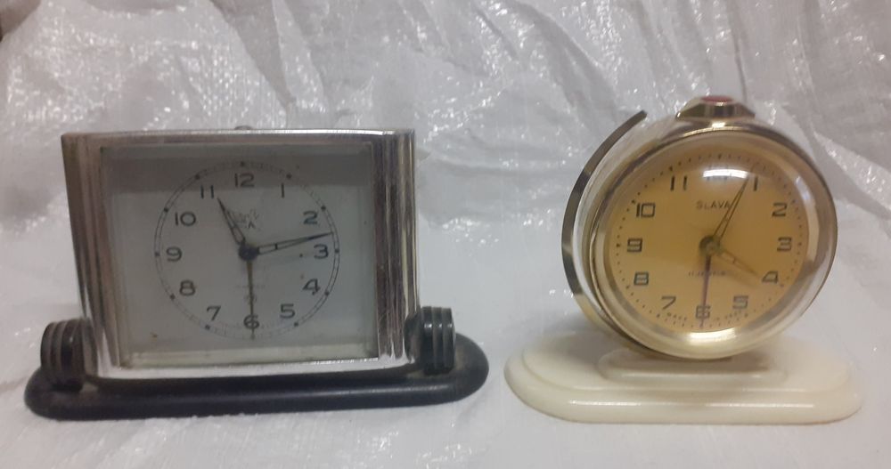 Советские настольные часы.