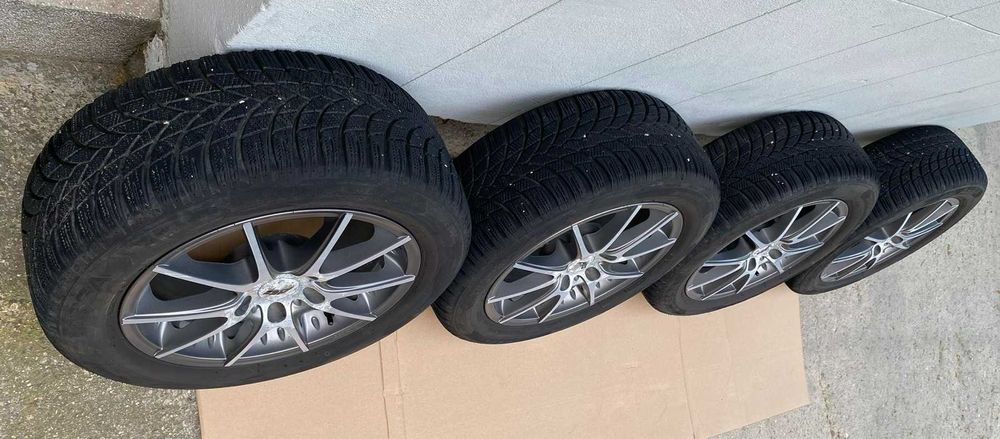 Зимни гуми Lassa Snoways 4 215 55 R16 с джанти AEZ 7Jx16EH2+ ET35 5x112x16"