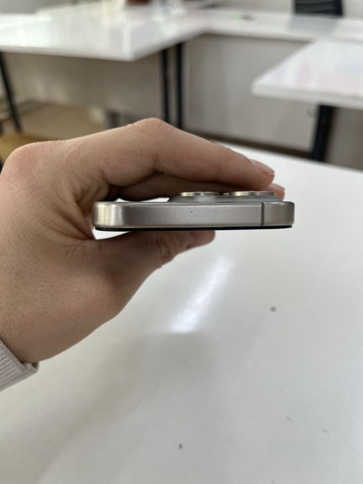 Продам айфон 15 про  256. Гб