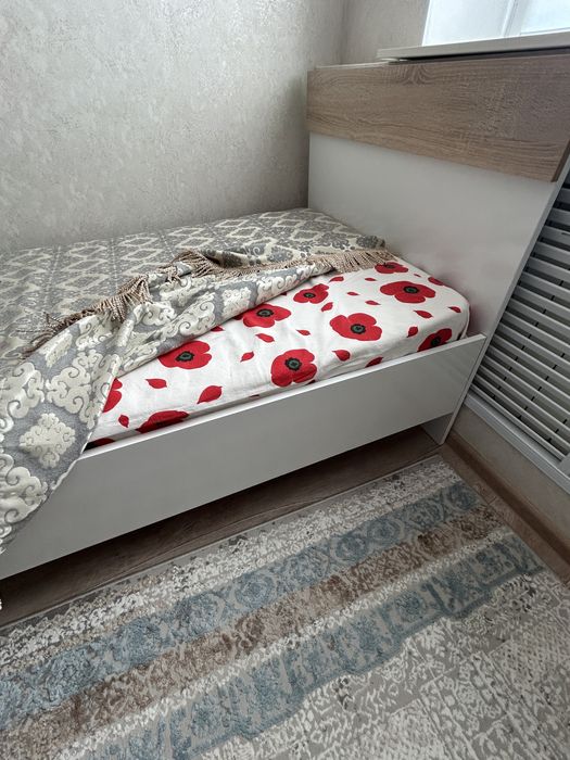 Кровать односпальная