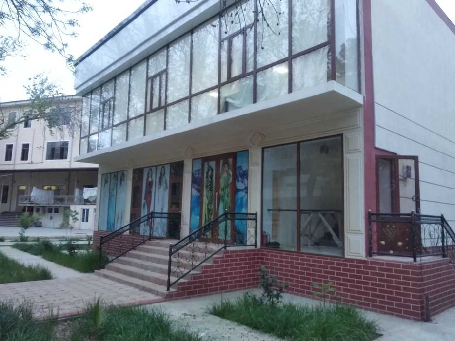 Термиз шаҳарда бино ижарага берилади