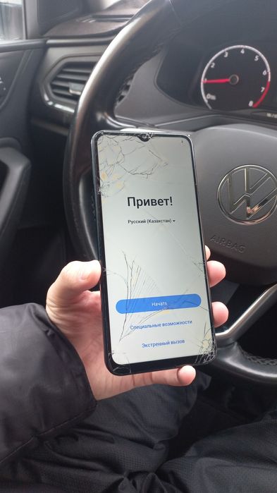 Продам телефон срочно