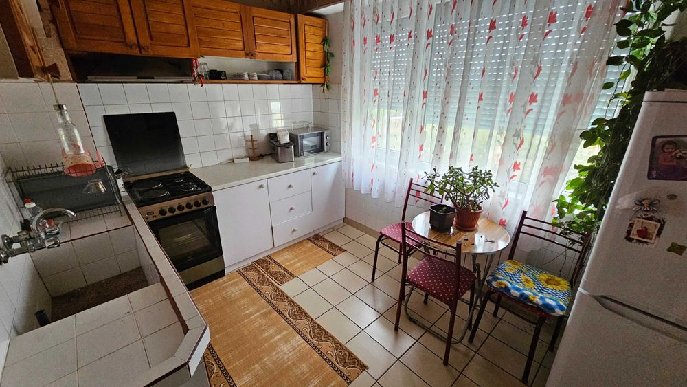 Продава се Тристаен апартамент в Разград, Орел - 75 кв.м за 1088 €/кв.м - Снимка #9
