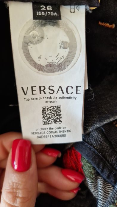 100% оригинални къси дънкови панталонки Versace