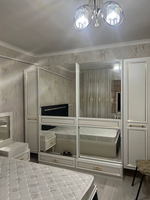 Спальный гарнитур сатылады