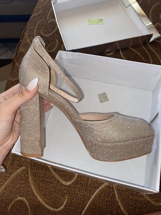 Дамски официални обувки