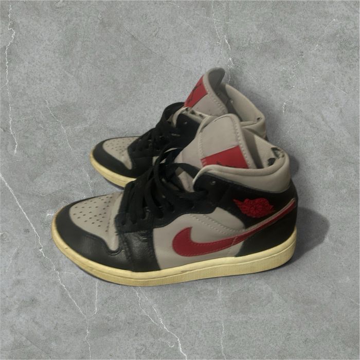Jordan 1 Mid 35.5