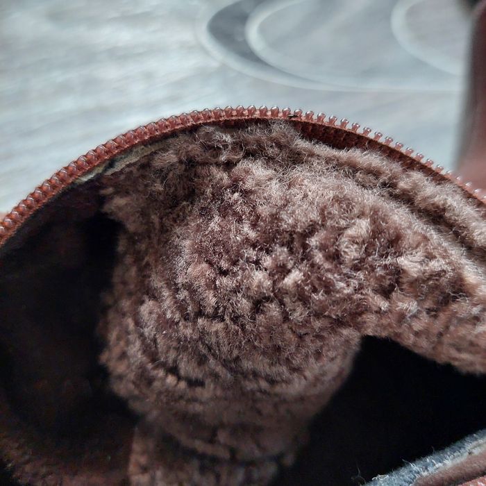 Продам зимние сапоги