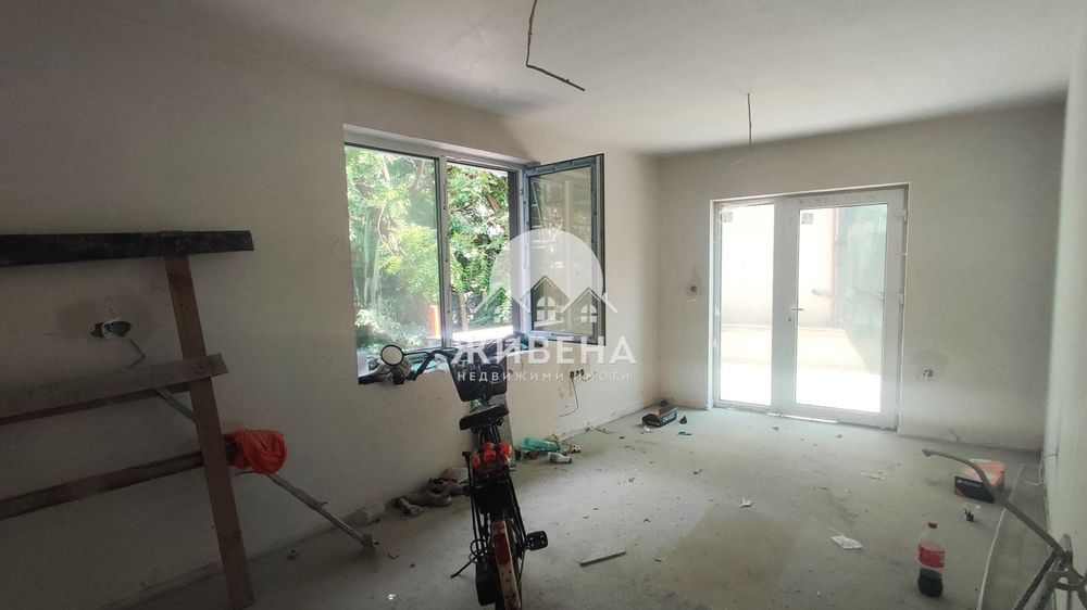 Продава се Тристаен апартамент в Варна, Базар Левски - 83 кв.м за 1280 €/кв.м - Снимка #3